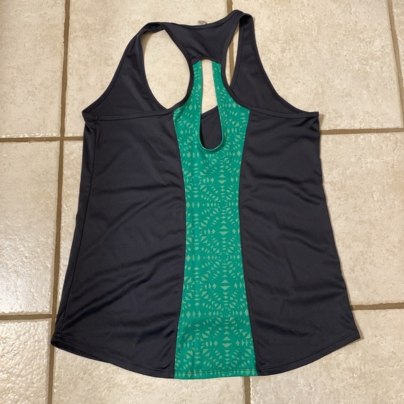 Under Armour razorback tank - Picture 5 of 7